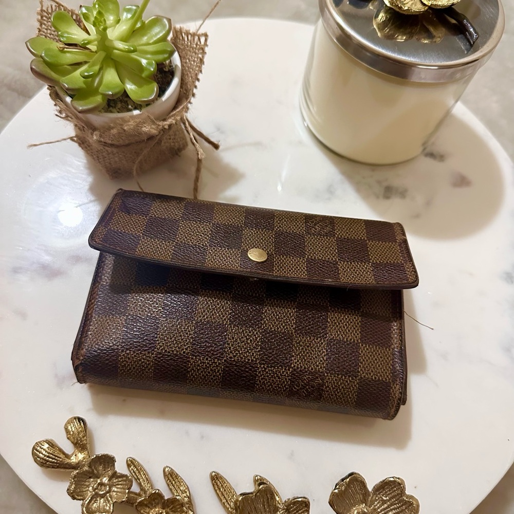 Louis Vuitton damier ebene wallet with box duster